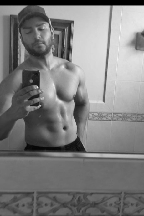Foto desnuda filtrada de OnlyFans de Abel Flores