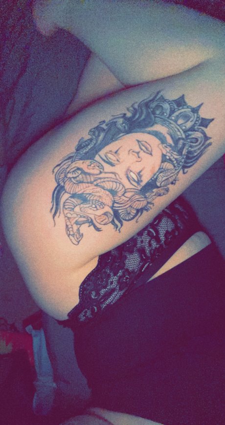 Foto desnuda filtrada de OnlyFans de Dannii