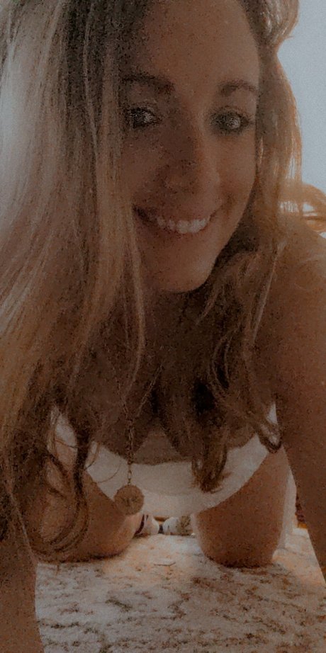 Foto desnuda filtrada de OnlyFans de Molly