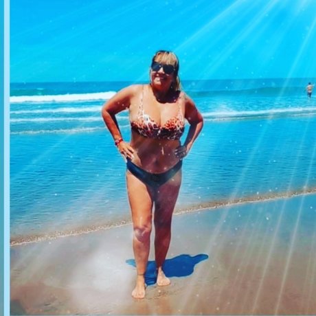 Foto desnuda filtrada de OnlyFans de Lali