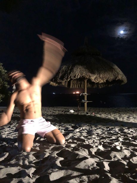 Foto desnuda filtrada de OnlyFans de Subordinado2
