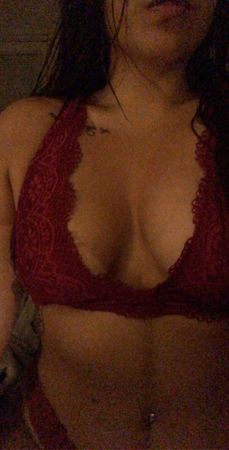 Foto desnuda filtrada de OnlyFans de Phoenix Fire
