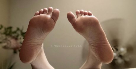Foto desnuda filtrada de OnlyFans de Tinker Bell