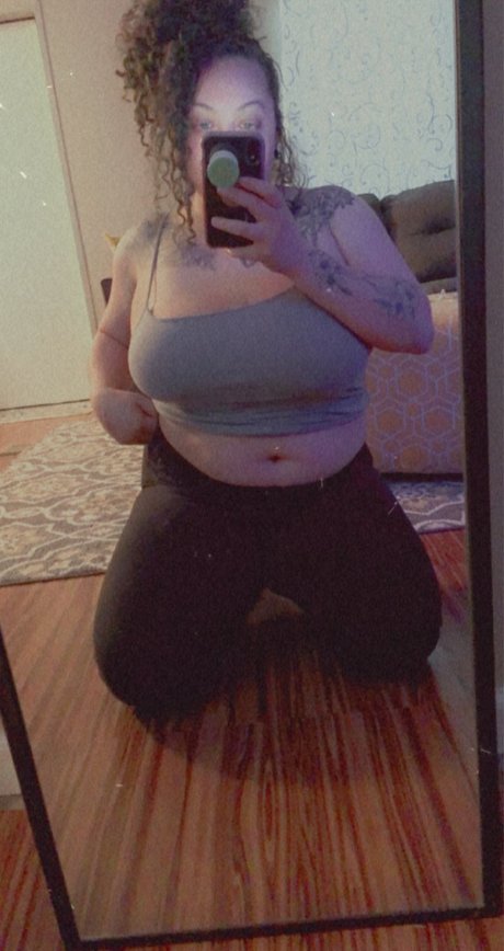 Foto desnuda filtrada de OnlyFans de Sleepy Grl