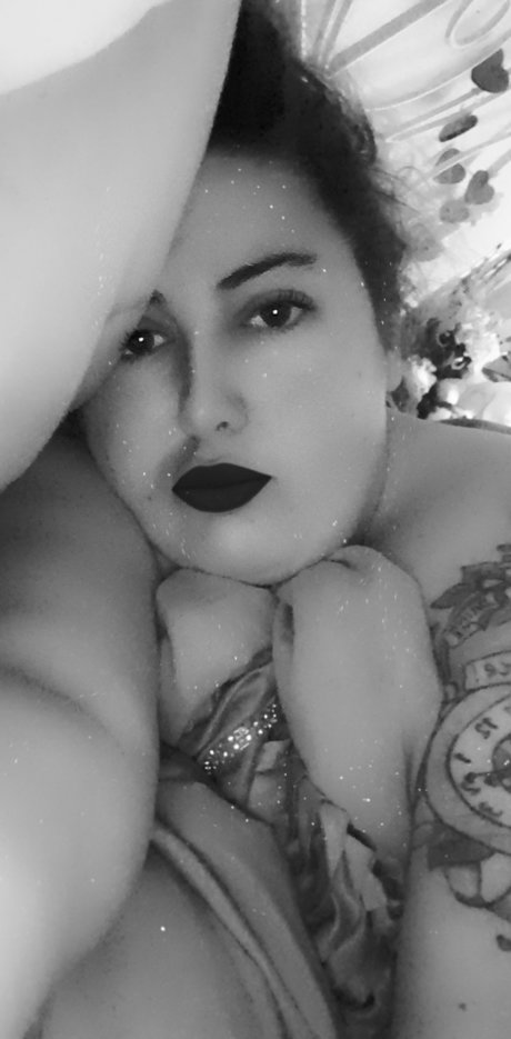 Foto desnuda filtrada de OnlyFans de Lily Robb