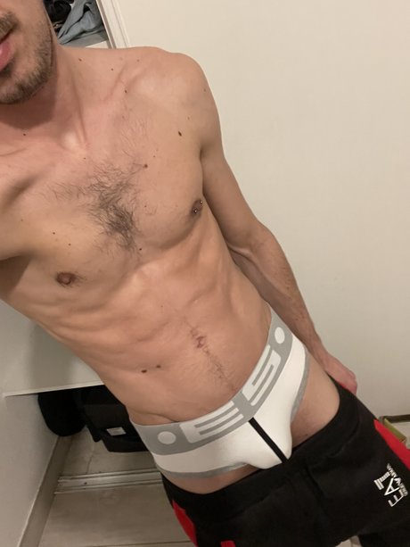 Foto desnuda filtrada de OnlyFans de Tristan 