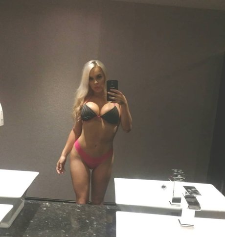 Foto desnuda filtrada de OnlyFans de Miss K 
