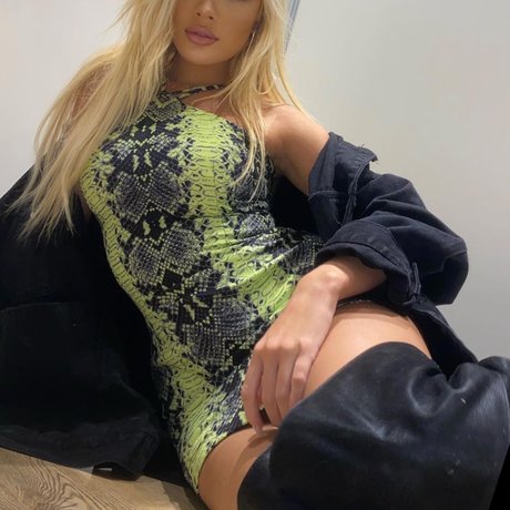 Foto desnuda filtrada de OnlyFans de Nicole
