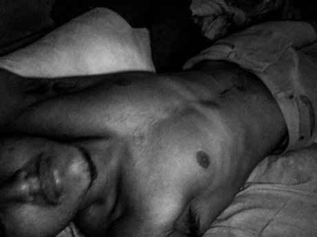 Foto desnuda filtrada de OnlyFans de Carlos