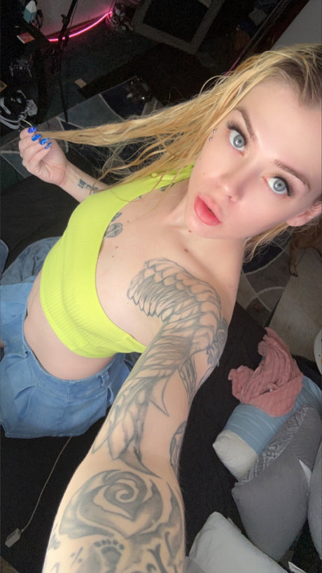 Foto desnuda filtrada de OnlyFans de Daddysgirl