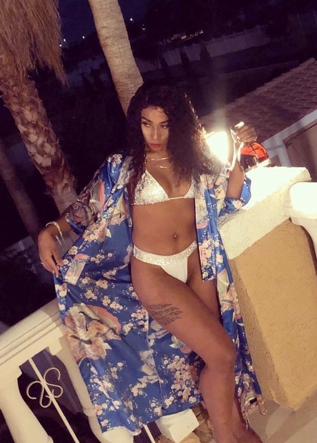 Foto desnuda filtrada de OnlyFans de Gianna Nova
