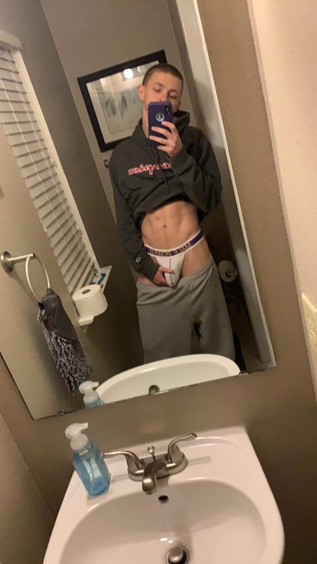 Foto desnuda filtrada de OnlyFans de Grimynsfw