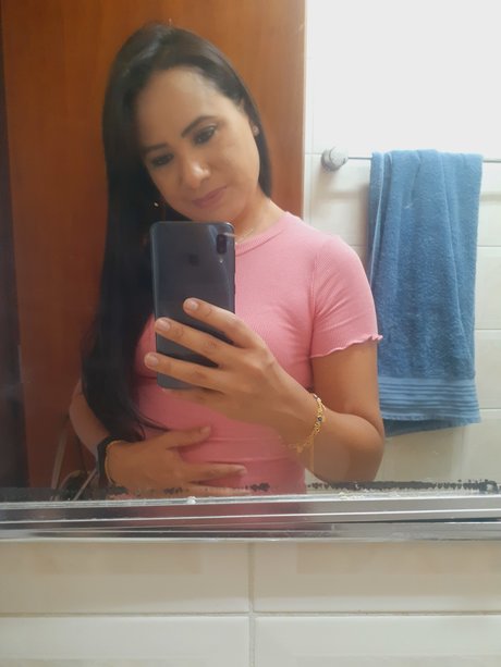 Foto desnuda filtrada de OnlyFans de Naira Siqueira Alves