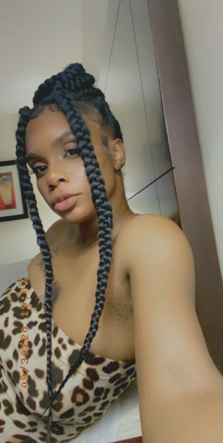 Foto desnuda filtrada de OnlyFans de Tyra
