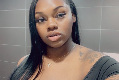 Foto desnuda filtrada de OnlyFans de Coco