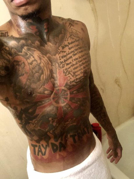 Foto desnuda filtrada de OnlyFans de Tayboogie