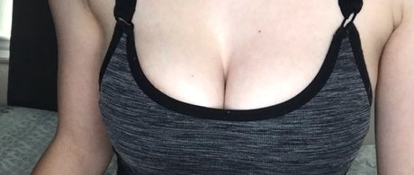 Foto desnuda filtrada de OnlyFans de Tay Bunnie