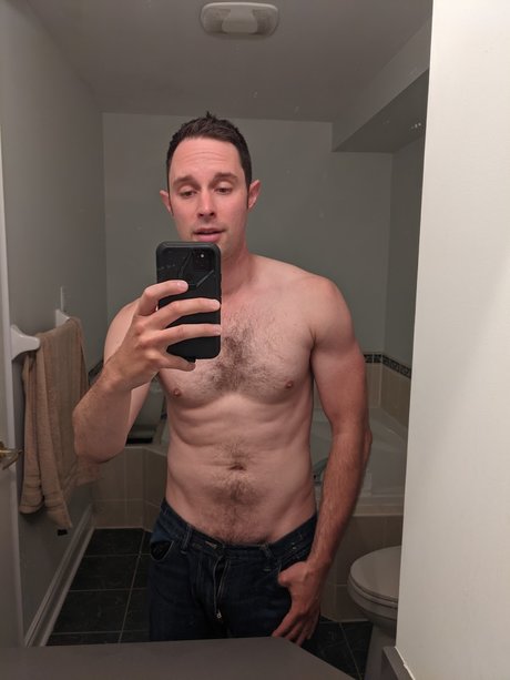 Foto desnuda filtrada de OnlyFans de Horseydudexxx