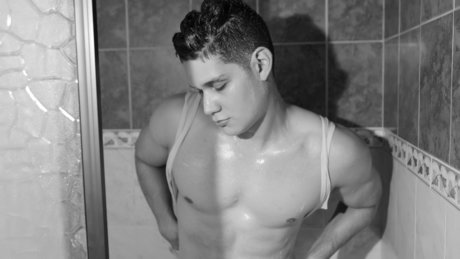 Foto desnuda filtrada de OnlyFans de Tom Nimley