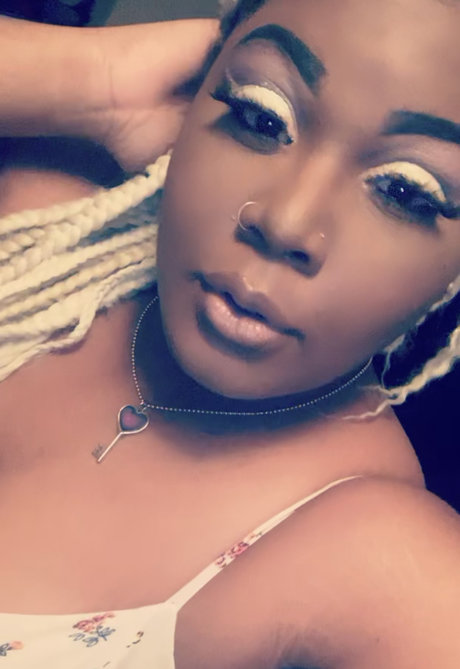 Foto desnuda filtrada de OnlyFans de Kali