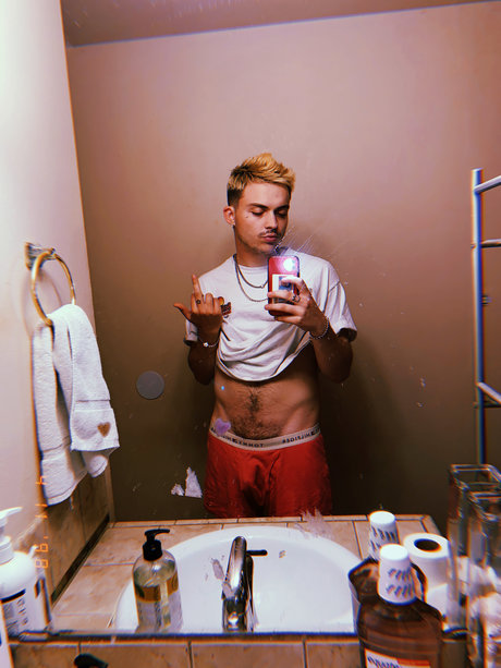 Foto desnuda filtrada de OnlyFans de Nik