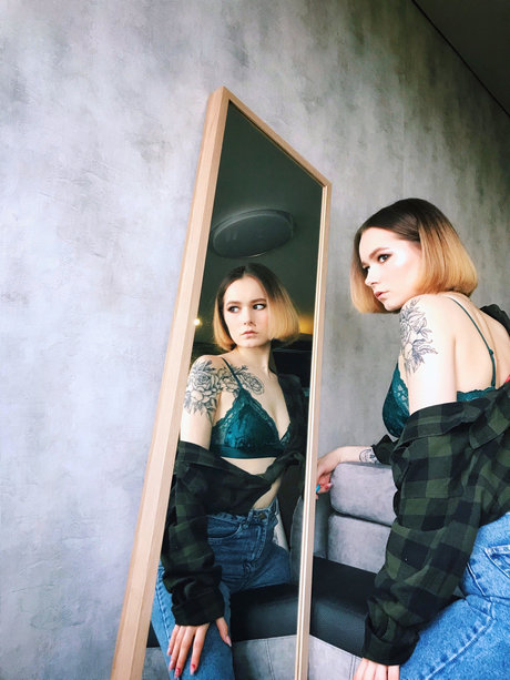 Foto desnuda filtrada de OnlyFans de Viksi