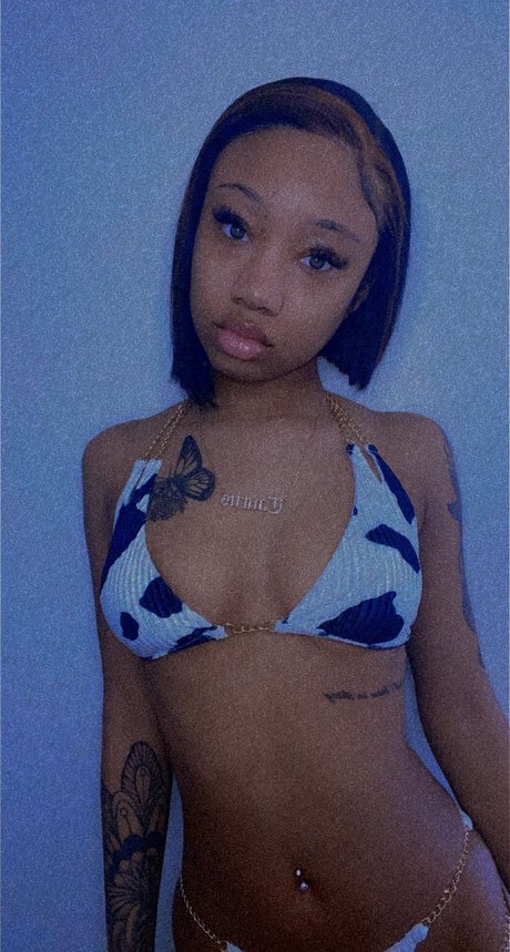 Foto desnuda filtrada de OnlyFans de Caro