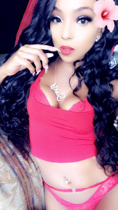 Foto desnuda filtrada de OnlyFans de Barbie Girl