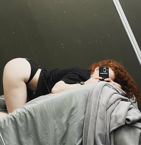 Foto desnuda filtrada de OnlyFans de Seven