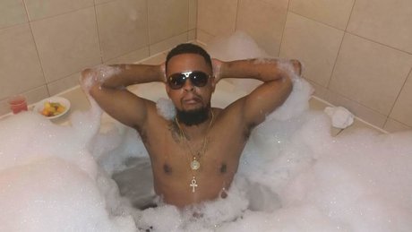 Foto desnuda filtrada de OnlyFans de Moormoneyda40