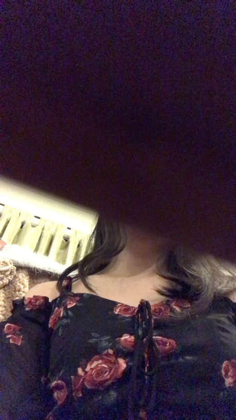Foto desnuda filtrada de OnlyFans de Diva Saki