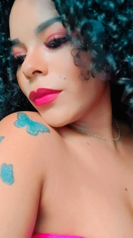 Foto desnuda filtrada de OnlyFans de Malu
