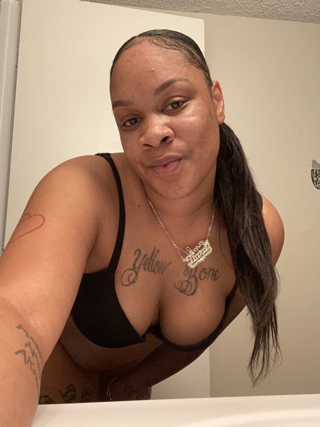 Bigbootytee