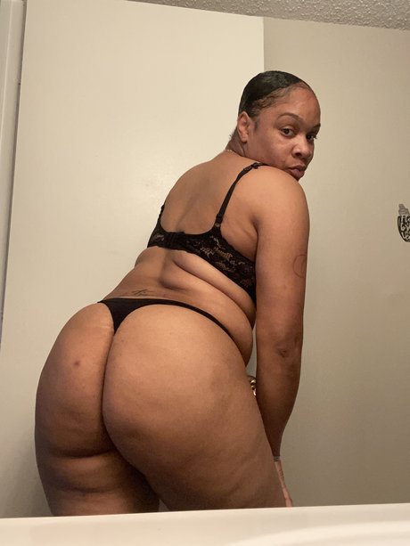 Foto desnuda filtrada de OnlyFans de Bigbootytee