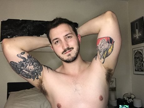 Foto desnuda filtrada de OnlyFans de Tropkickthunderxxx
