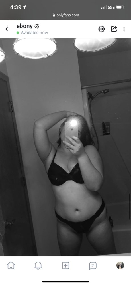 Foto desnuda filtrada de OnlyFans de Wicked Bitch Of The West