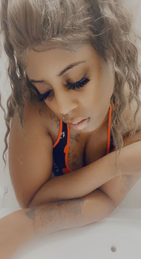 Lyricsynasty