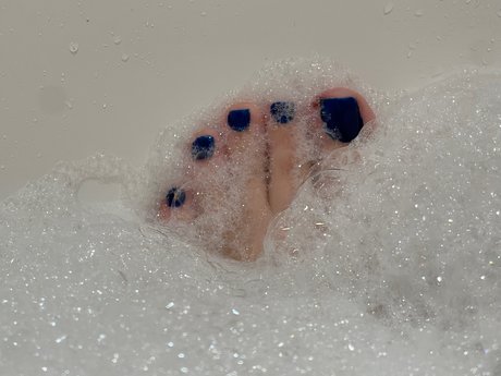 Foto desnuda filtrada de OnlyFans de Sensual Steps