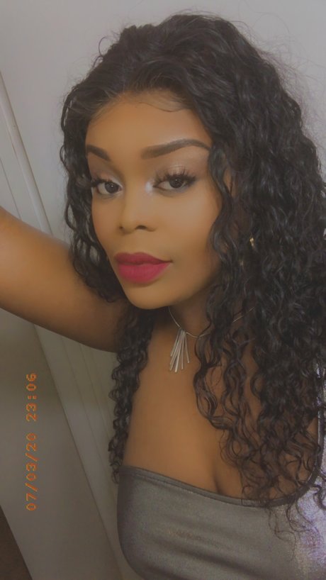 Foto desnuda filtrada de OnlyFans de Strweet Biatchh
