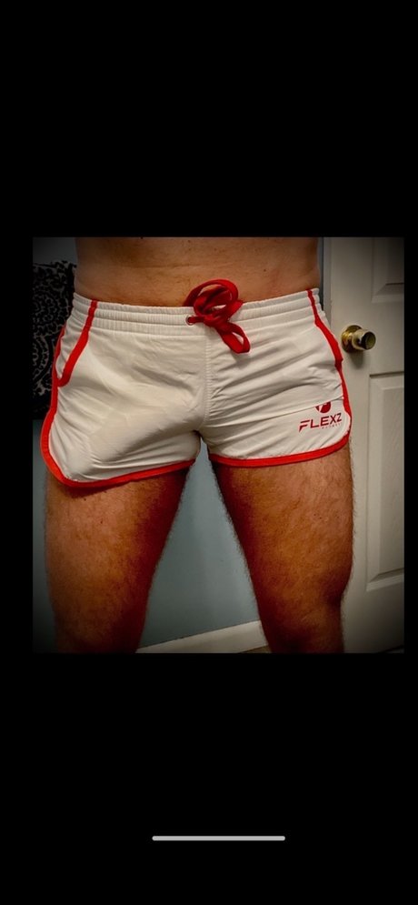 Foto desnuda filtrada de OnlyFans de Big Dick Alpha Gear