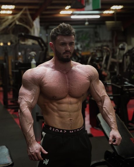 Mike Oxlong