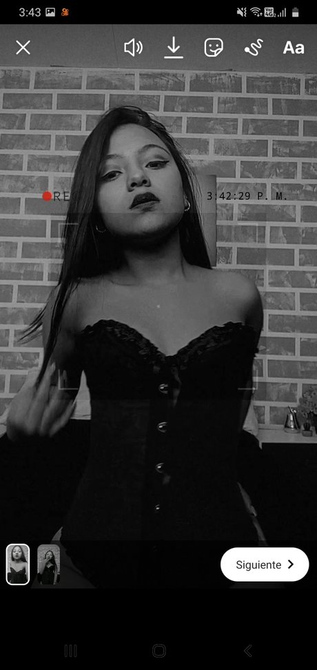 Foto desnuda filtrada de OnlyFans de Valentina