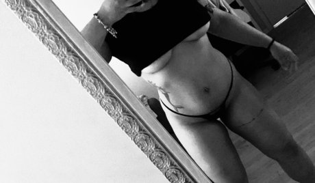 Foto desnuda filtrada de OnlyFans de Mermaidgioo