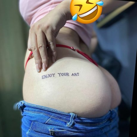 Foto desnuda filtrada de OnlyFans de Sunshine Freyre