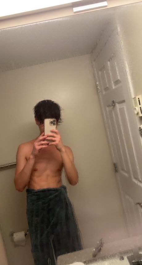 Foto desnuda filtrada de OnlyFans de James Logan