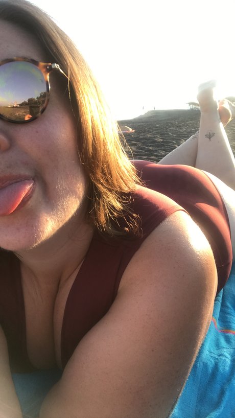 Foto desnuda filtrada de OnlyFans de Cheeky Peach