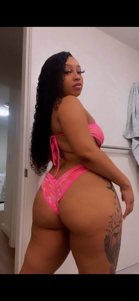Foto desnuda filtrada de OnlyFans de Creamy Yas
