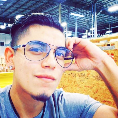 Foto desnuda filtrada de OnlyFans de Antonio Martinez
