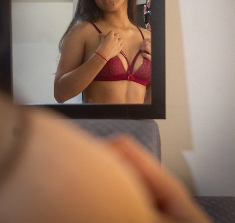 Foto desnuda filtrada de OnlyFans de Shininggg