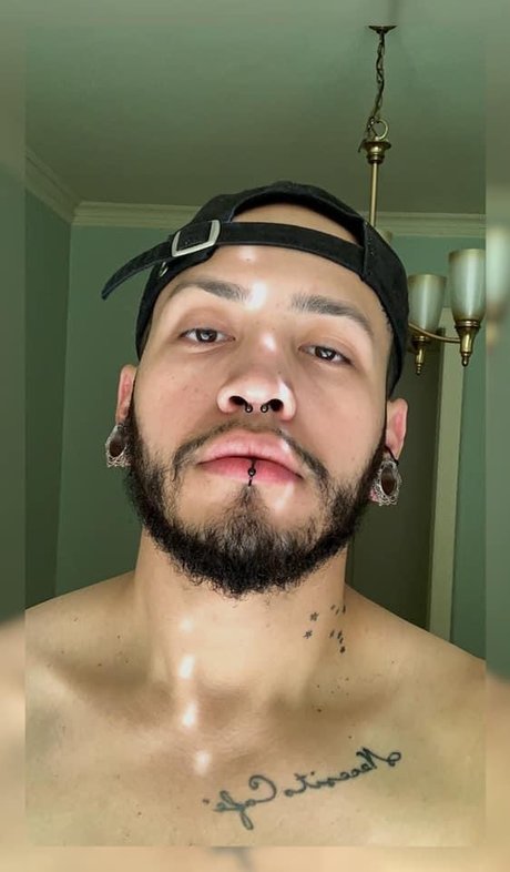 Foto desnuda filtrada de OnlyFans de Eatme